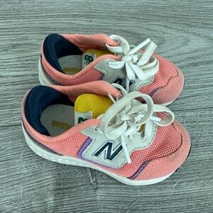 New Balance kids sneakers us 5.5